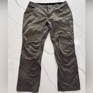 Swiss Tech dark khaki pants extra pockets men’s size 38/32